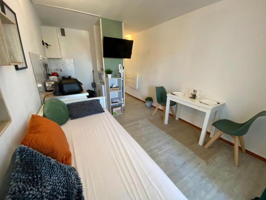 Superbe Studio Renove Avec Piscine Et Vue Marina Le Barcarès Exterior foto